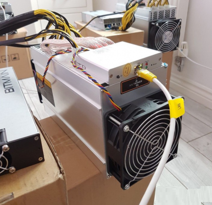 Apple iPhone x Antminer s9 and D3 for sale